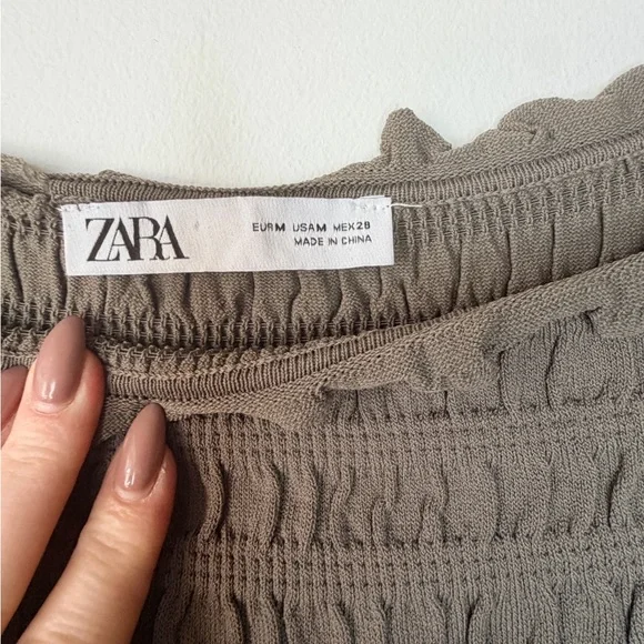 Zara Olive Green Smocked Crop Top – Long Sleeve – Size M - Picture 5 of 17
